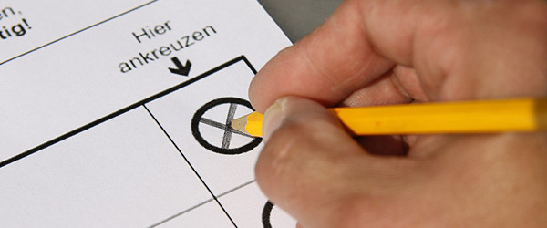 Wahlzettel (Quelle: pixelio.de - Thomas Siepmann)